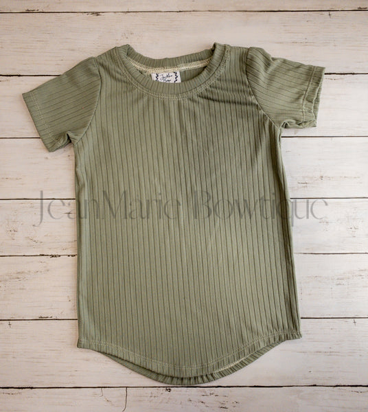 Mystery Curved Hem Tee