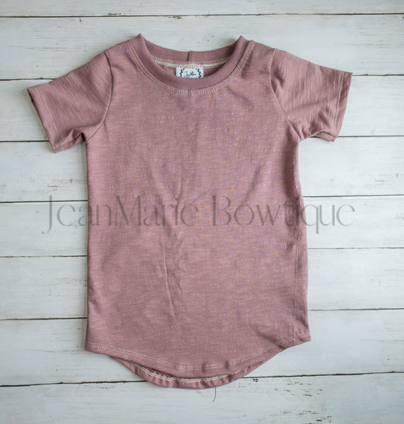 Mystery Curved Hem Tee